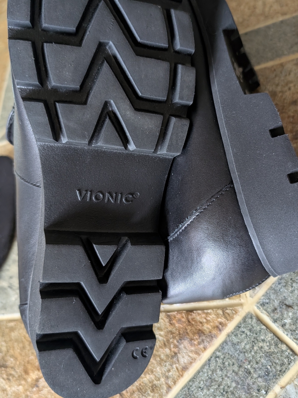 Vionic Kensley Women's Black Leather Shoes Sz 9 - Picture 8 of 10